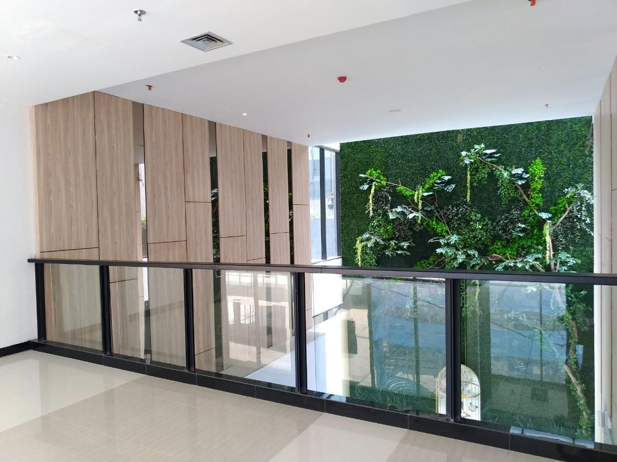 Maxone Platinum Hayam Wuruk Hotel Jakarta Buitenkant foto