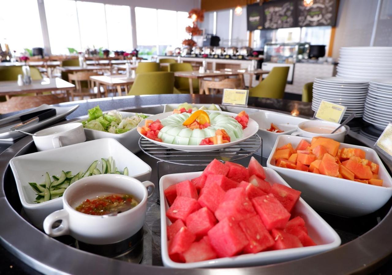 Maxone Platinum Hayam Wuruk Hotel Jakarta Buitenkant foto