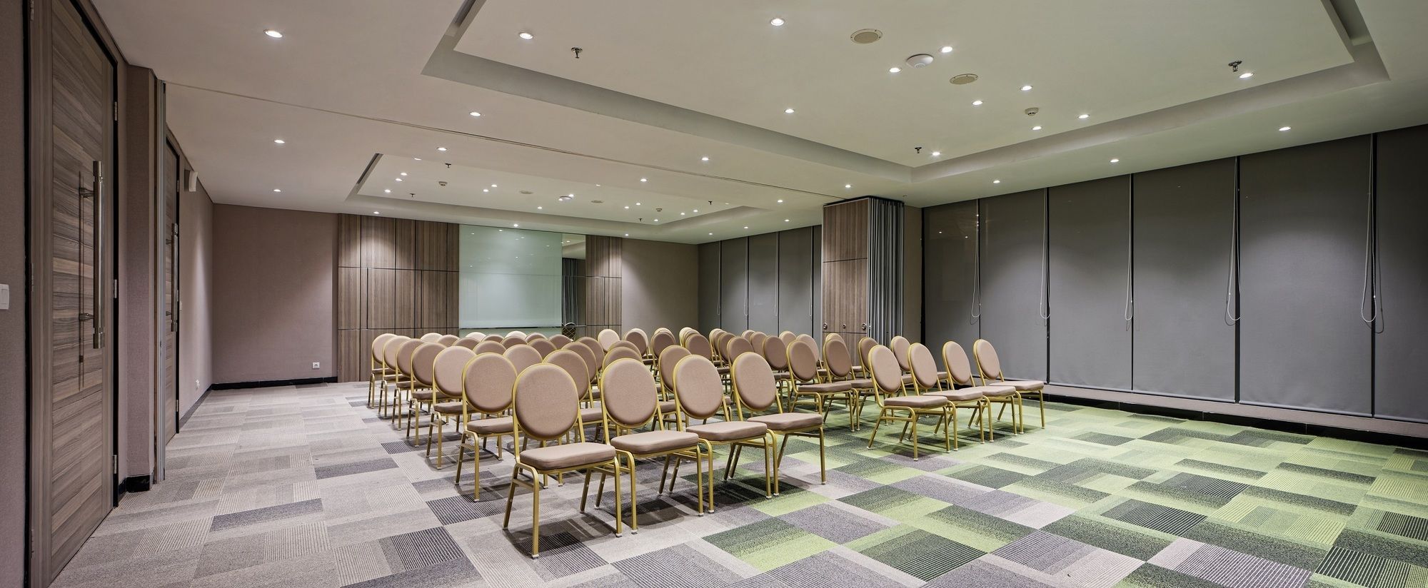 Maxone Platinum Hayam Wuruk Hotel Jakarta Buitenkant foto